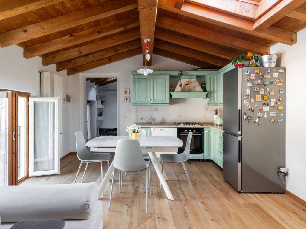 appartamento in vendita a Gussago in zona Piazza