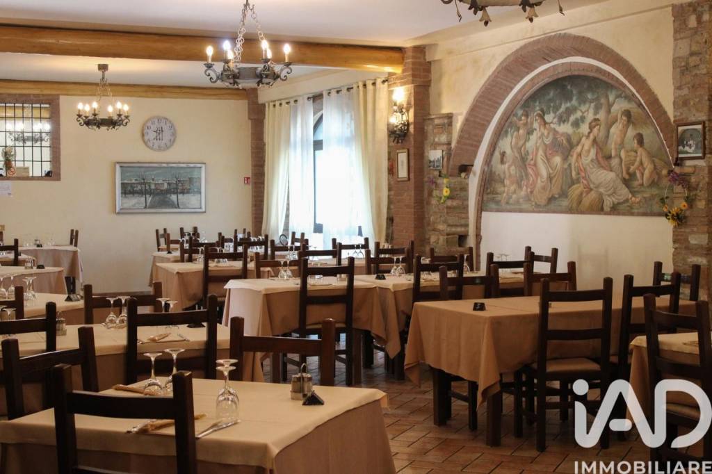 negozio in vendita a Gussago in zona Villa