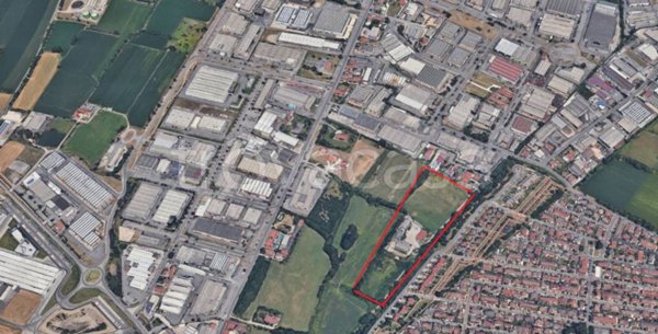 locale commerciale in vendita a Gussago