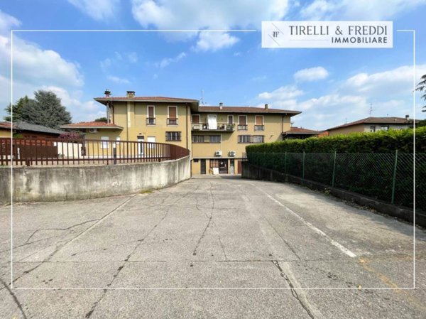 locale commerciale in vendita a Gussago in zona Croce