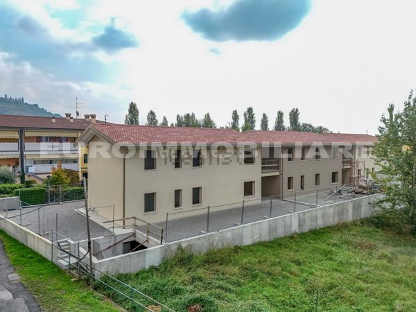 appartamento in vendita a Gussago in zona Ronco
