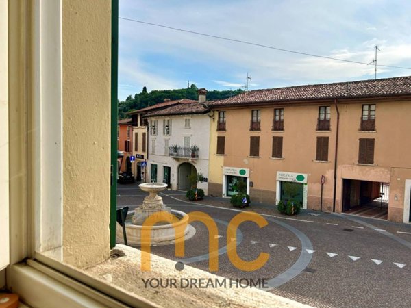 appartamento in vendita a Gussago in zona Piazza