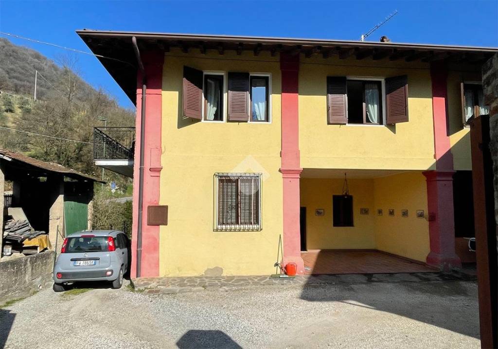 appartamento in vendita a Gussago in zona Civine