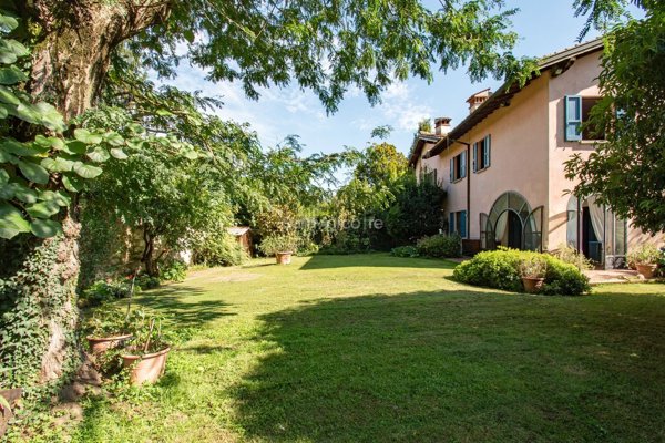 casa indipendente in vendita a Gussago in zona Villa