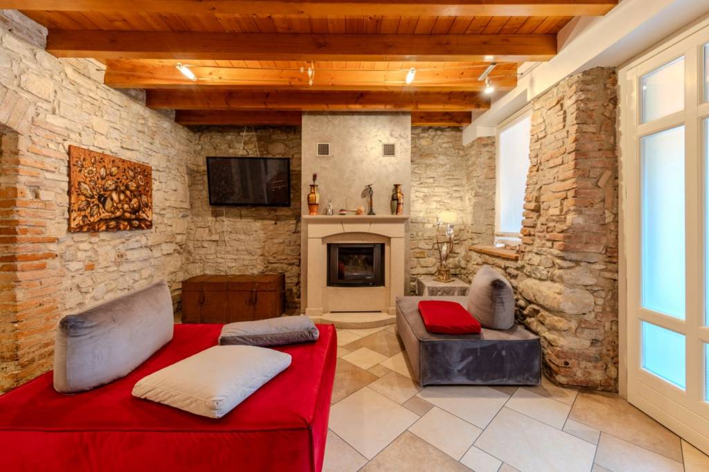 casa indipendente in vendita a Gussago in zona Croce