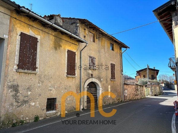casa indipendente in vendita a Gussago in zona Sale di Gussago