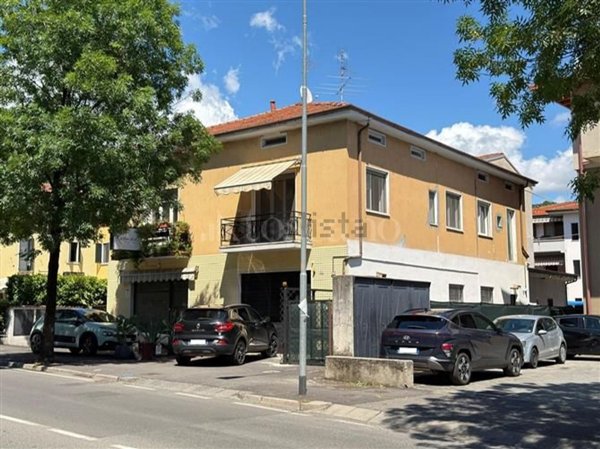 pentavano in vendita a Gussago in zona Piazza