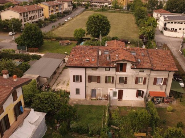 appartamento in vendita a Gussago in zona Piazza