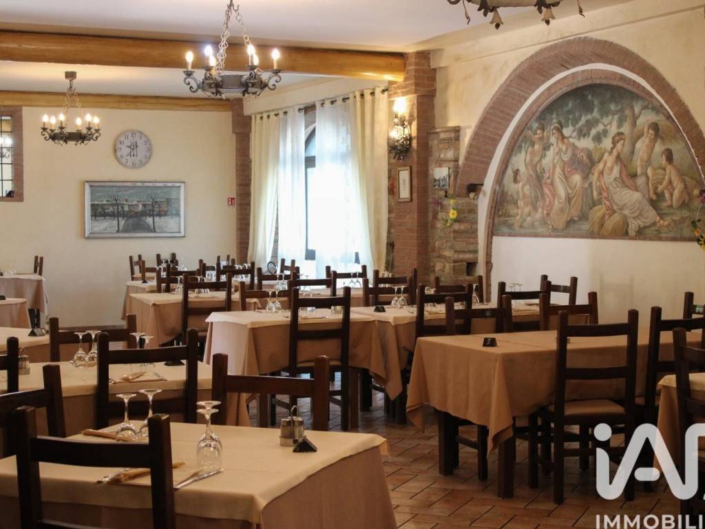 negozio in vendita a Gussago in zona Villa