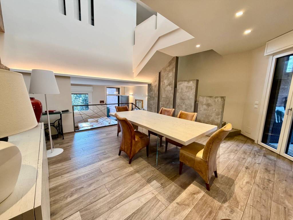 casa indipendente in vendita a Gussago in zona Piedeldosso