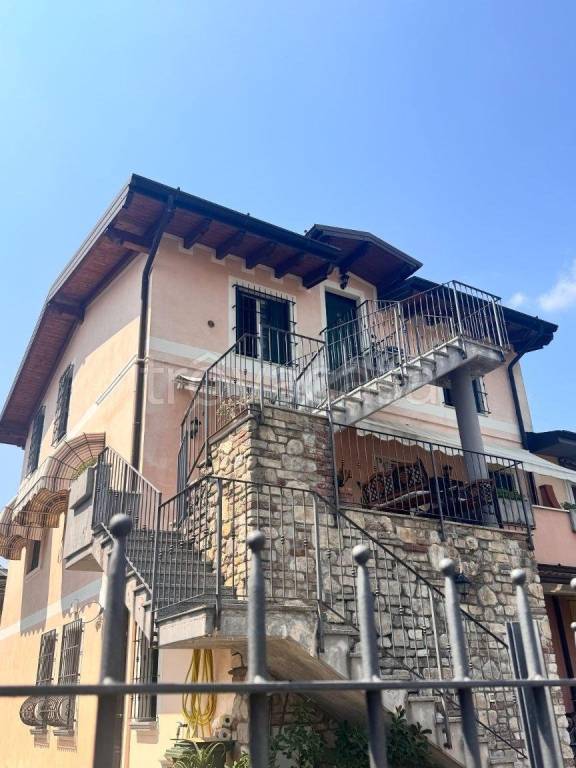 appartamento in vendita a Gussago in zona Casaglio