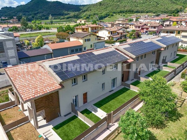 appartamento in vendita a Gussago in zona Ronco