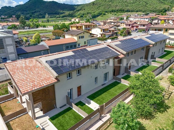 appartamento in vendita a Gussago in zona Ronco