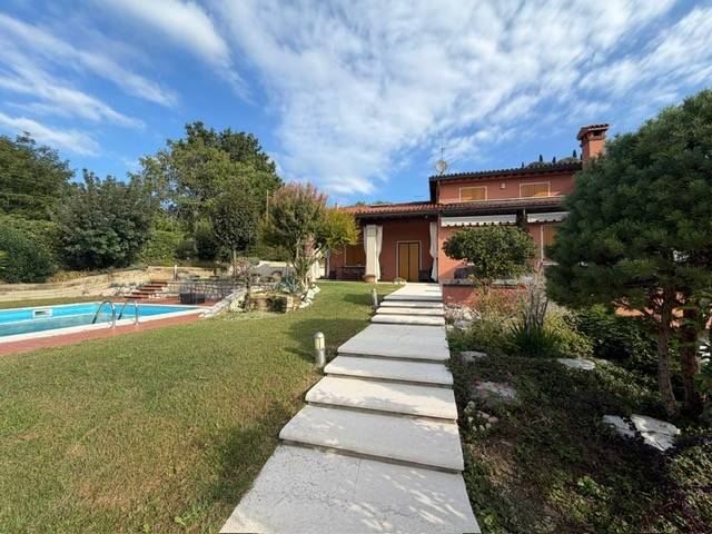 casa indipendente in vendita a Gussago in zona Villa
