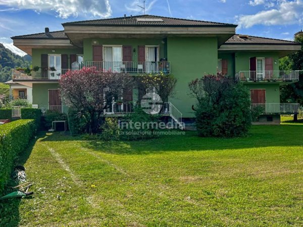 appartamento in vendita ad Idro in zona Crone
