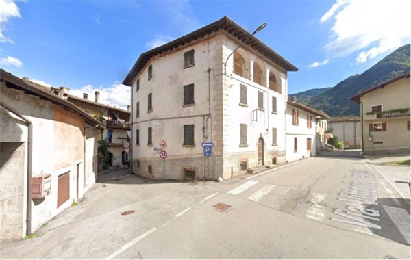 appartamento in vendita ad Idro in zona Crone