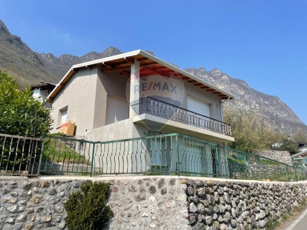 casa indipendente in vendita ad Idro in zona Tre Capitelli