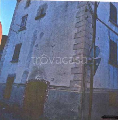 appartamento in vendita ad Idro in zona Crone