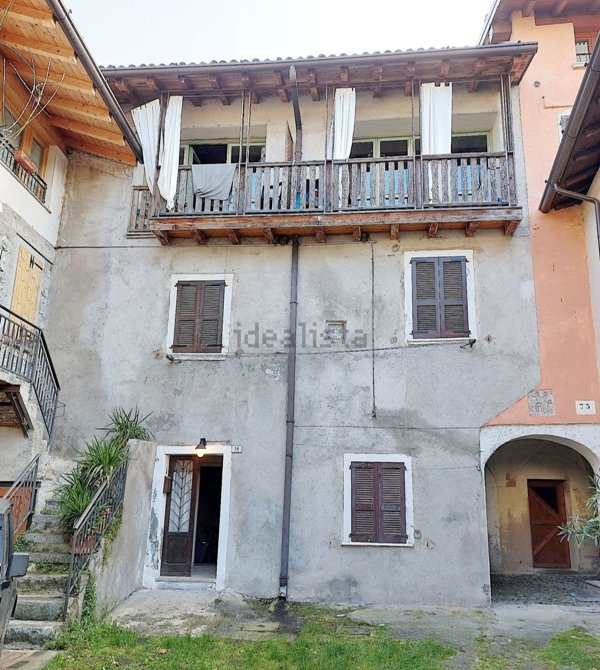 appartamento in vendita ad Idro in zona Crone
