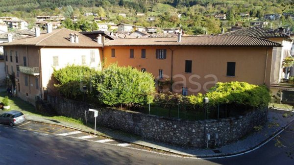 appartamento in vendita ad Idro in zona Crone