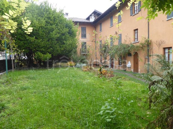 appartamento in vendita ad Idro in zona Crone