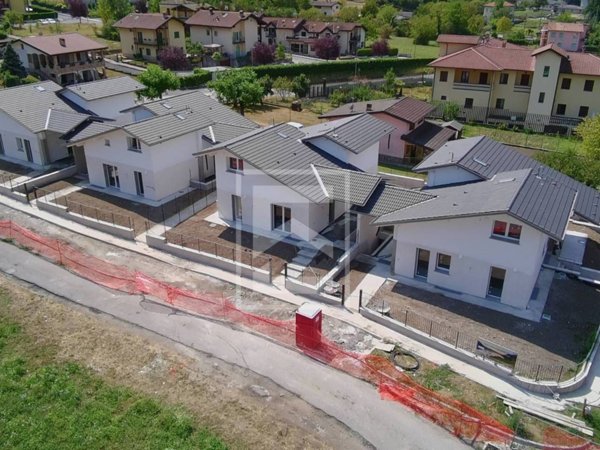 casa indipendente in vendita ad Idro in zona Crone