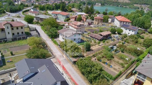 casa indipendente in vendita ad Idro in zona Crone