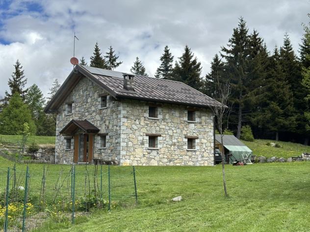 quadrivano in vendita ad Incudine