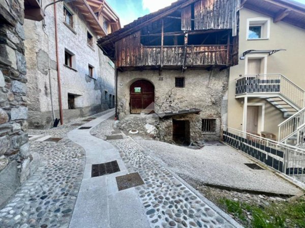 casa indipendente in vendita ad Incudine