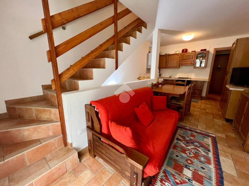 casa indipendente in vendita ad Incudine