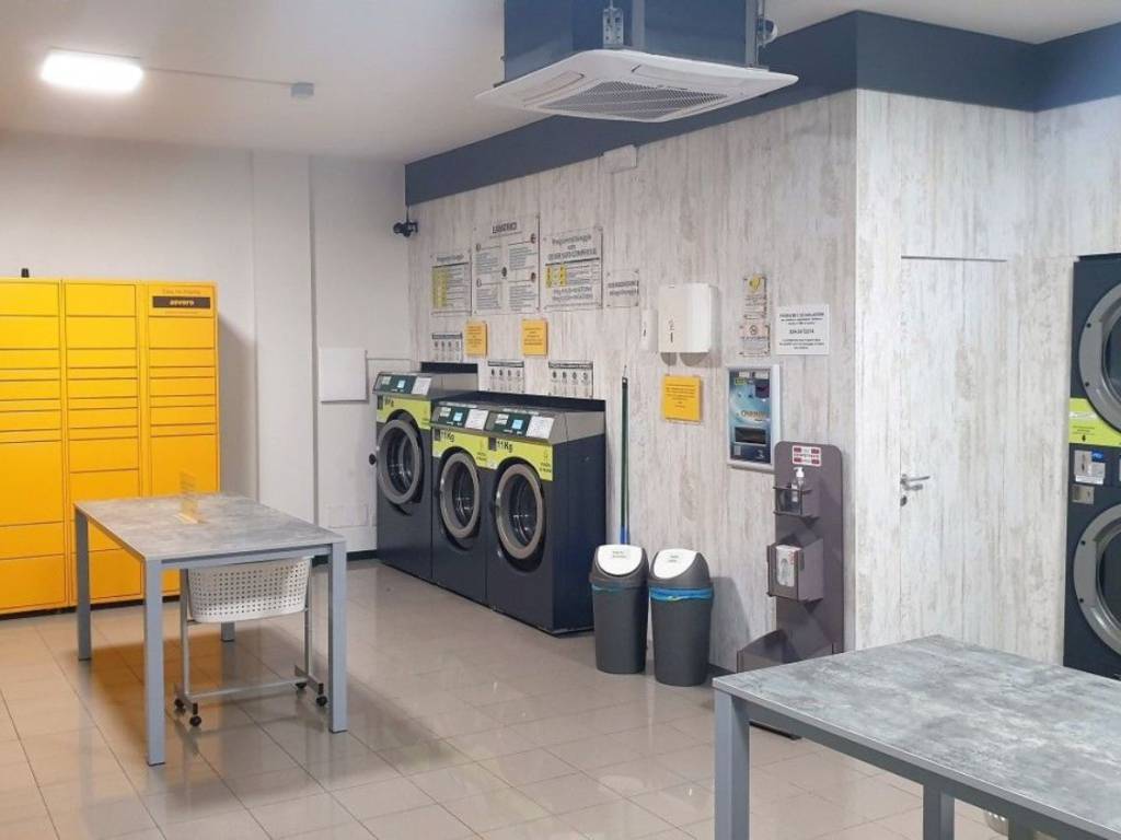 negozio in vendita ad Iseo