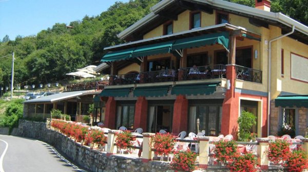 negozio in vendita ad Iseo
