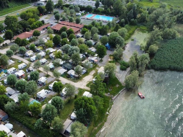 negozio in vendita ad Iseo
