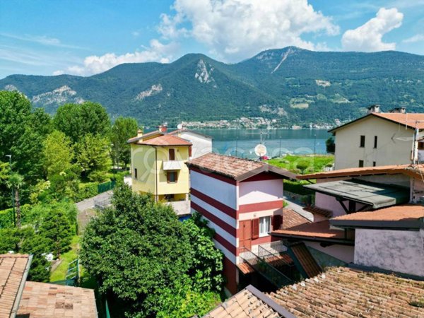 casa indipendente in vendita ad Iseo