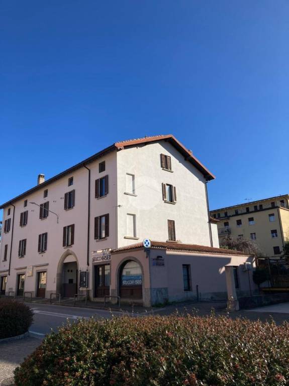 appartamento in vendita ad Iseo