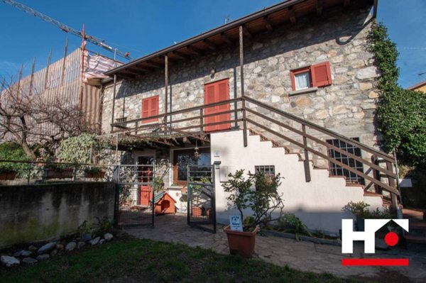 casa indipendente in vendita ad Iseo