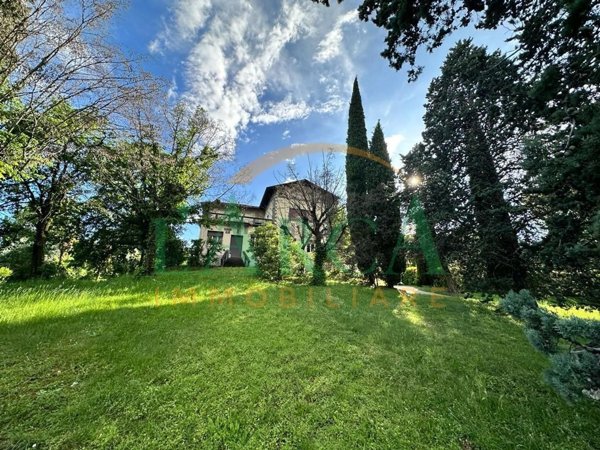 casa indipendente in vendita ad Iseo