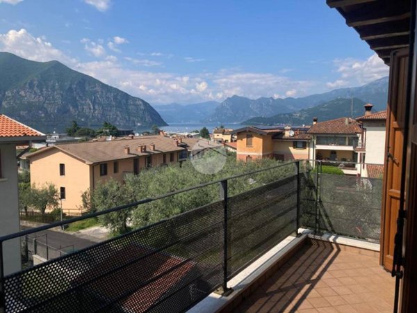 appartamento in vendita ad Iseo