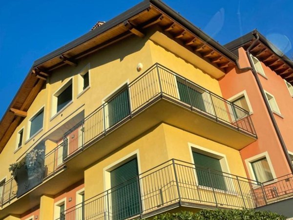casa indipendente in vendita ad Iseo