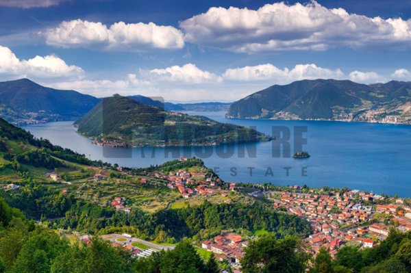 negozio in vendita ad Iseo in zona Covelo