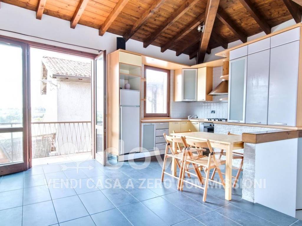 casa indipendente in vendita ad Iseo in zona Cremignane