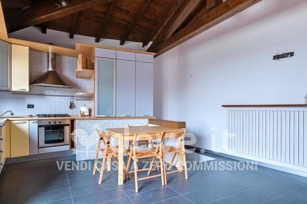 casa indipendente in vendita ad Iseo