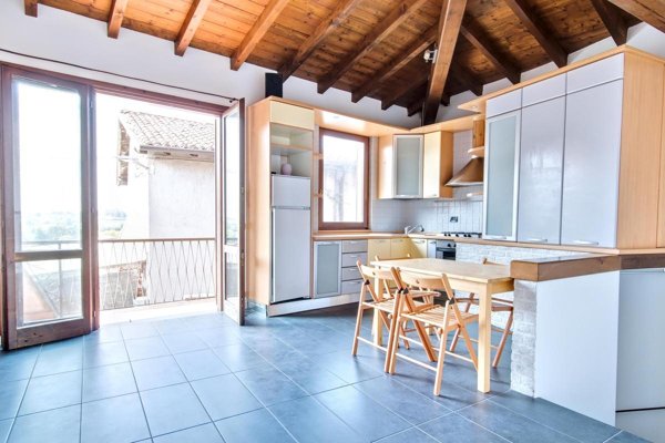 casa indipendente in vendita ad Iseo