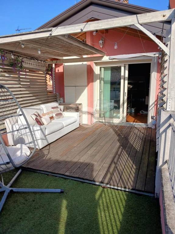 casa indipendente in vendita ad Iseo