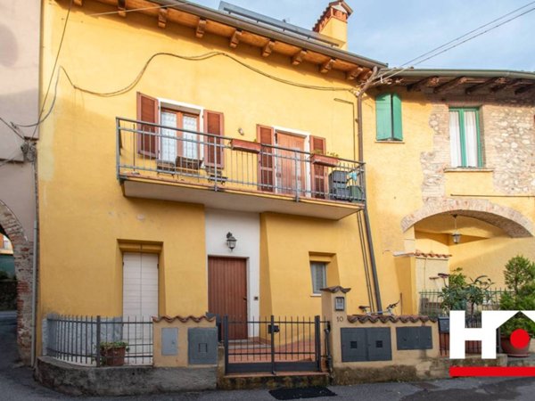 appartamento in vendita ad Iseo in zona Cremignane