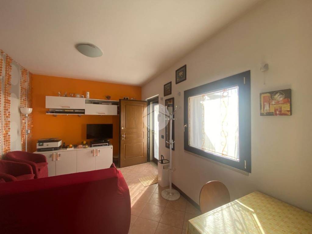 appartamento in vendita ad Iseo in zona Cremignane