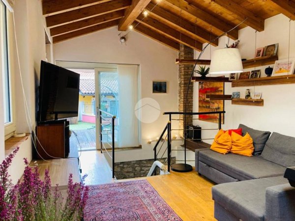 casa indipendente in vendita ad Iseo