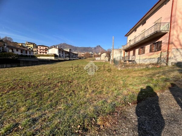 terreno edificabile in vendita ad Iseo