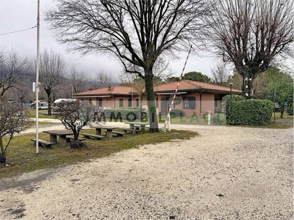 negozio in vendita ad Iseo