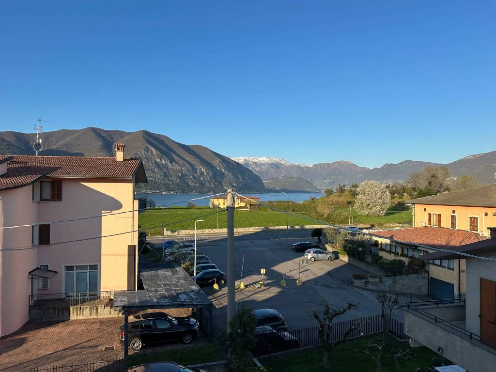 appartamento in vendita ad Iseo